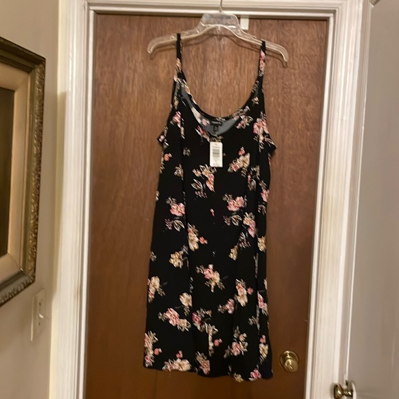 torrid Dresses & Skirts - Torrid black  floral dress